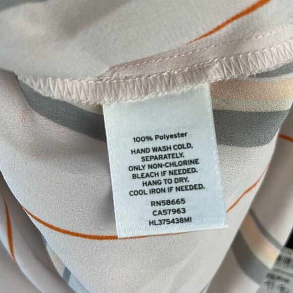 NWT Trouvé Wrap Blouse Size L - Picture 10 of 10